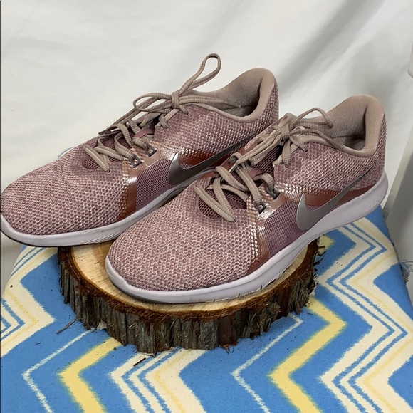 nike training flex tr8 women's